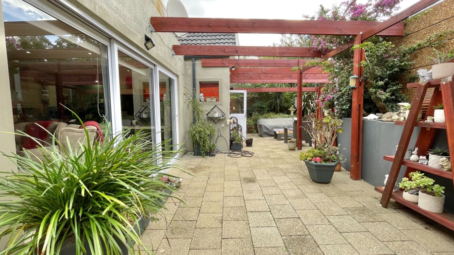 3 Bedroom Property for Sale in Helena Heights Western Cape